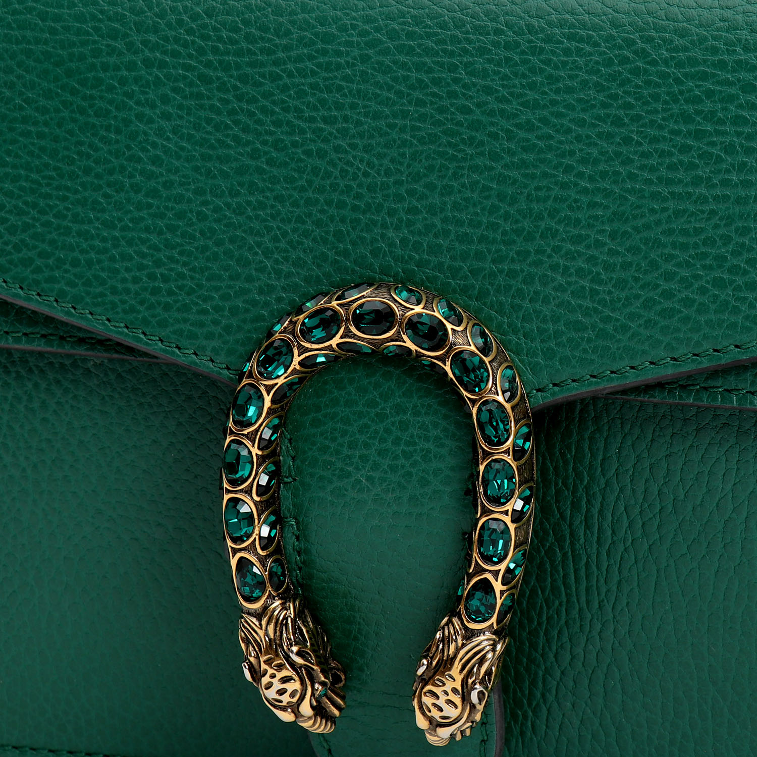 Sac porté épaule ou main Gucci  Dionysus en cuir grainé vert - Detail D1