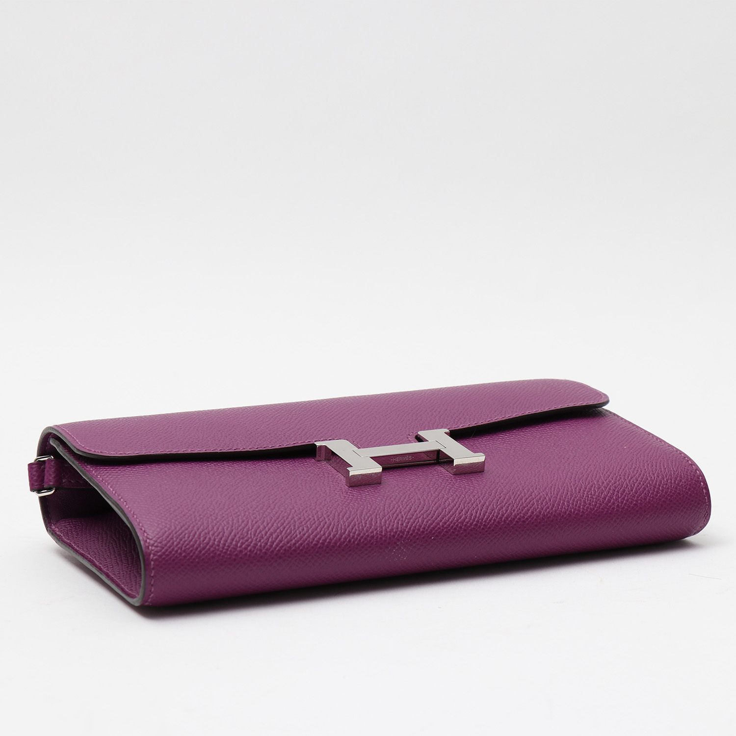 Hermès Constance Constance Long To Go shoulder bag  in purple Anemone epsom leather - Detail D4