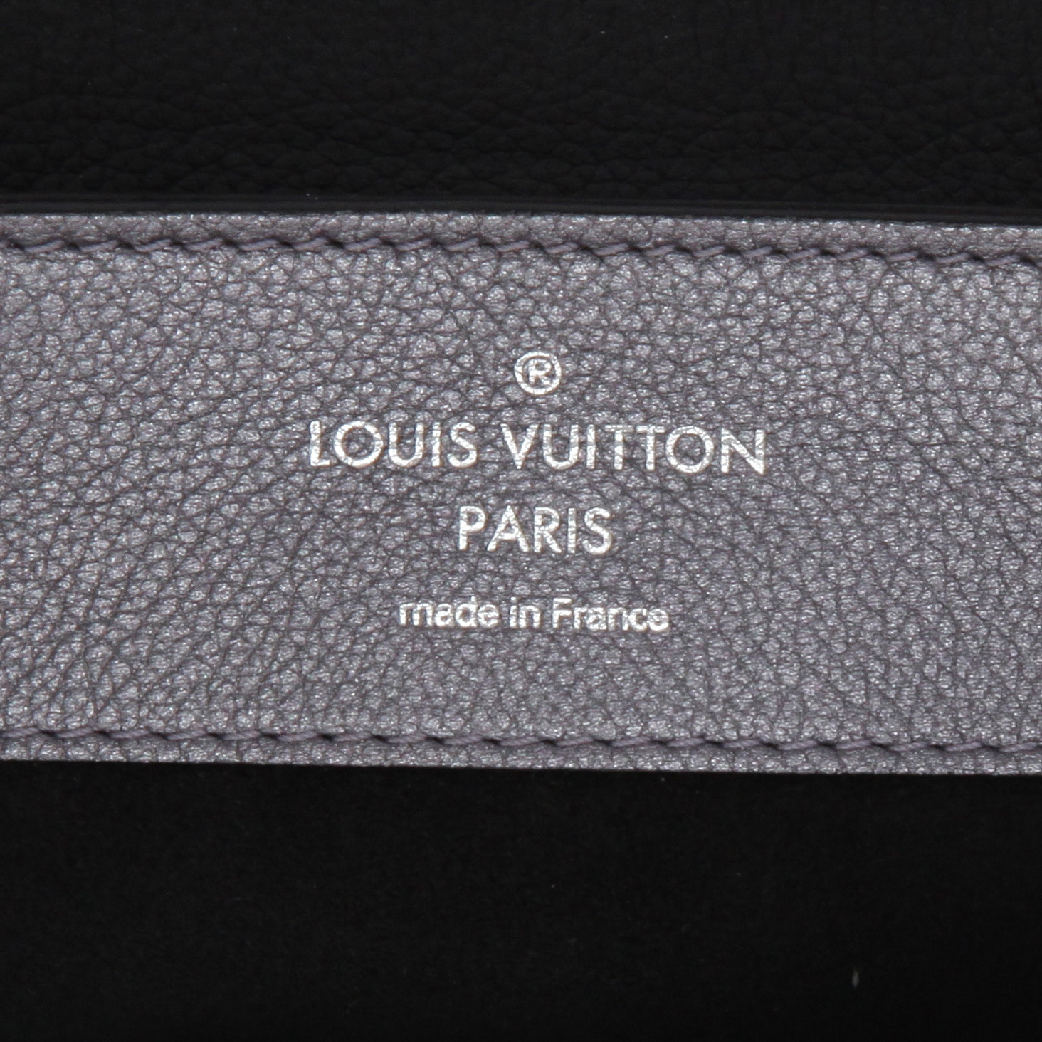 Sac à dos Louis Vuitton Lockme Backpack en cuir gris et noir - Detail D9