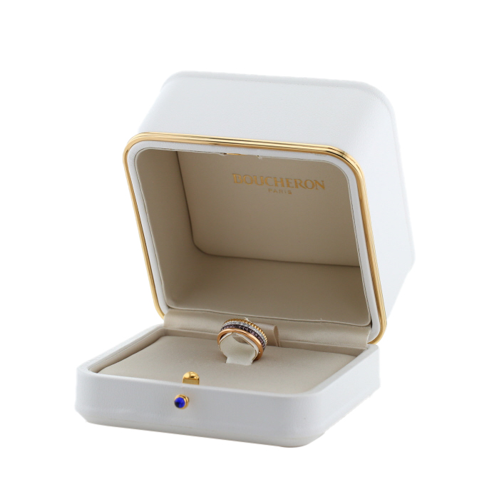 Anello Boucheron Quatre Classique modello medio in 3 ori, diamanti e PVD - Detail D2