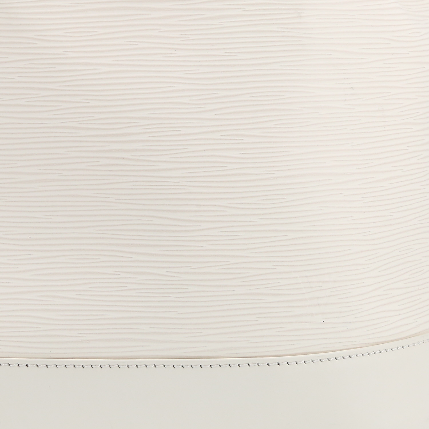 Bolso Cabás Louis Vuitton  Grand Noé en cuero Epi blanco - Detail D1