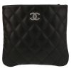Bolso de mano Chanel  Pochette en cuero acolchado negro - Detail D2 thumbnail