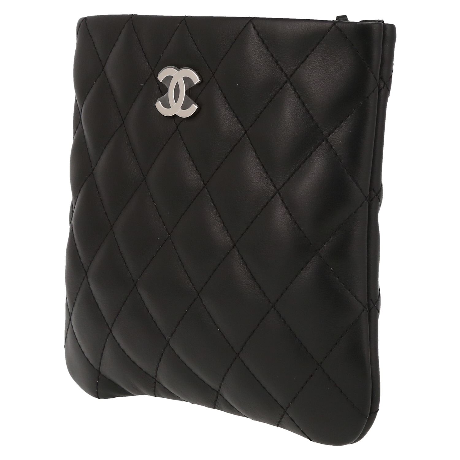 Sac à main Chanel Pochette en cuir matelassé noir - Detail D3