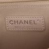 Sac bandoulière Chanel  Boy grand modèle  en cuir matelassé rose - Detail D9 thumbnail