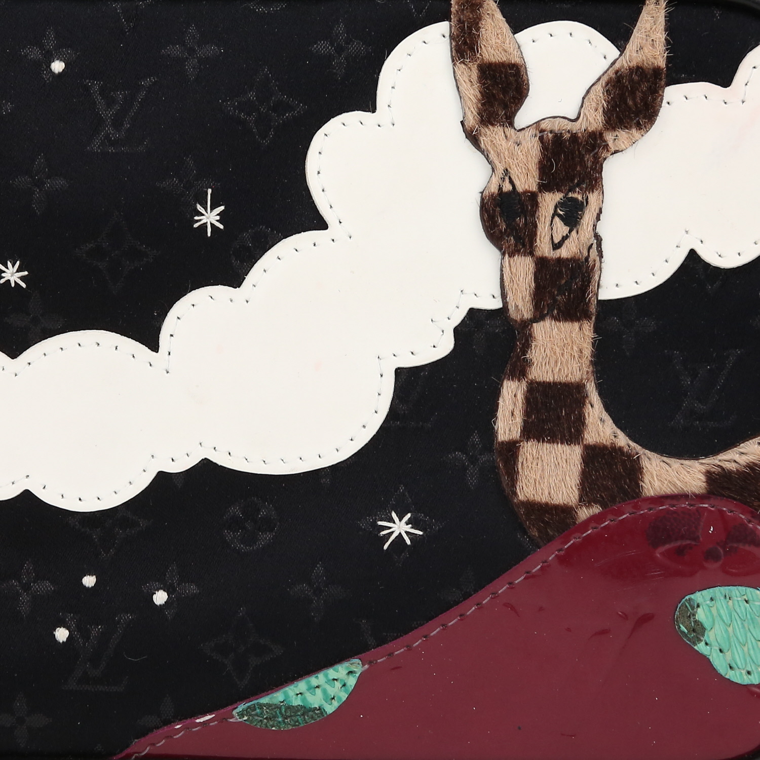 Louis Vuitton  Editions Limitées pouch  in black monogram canvas  and black leather - Detail D1