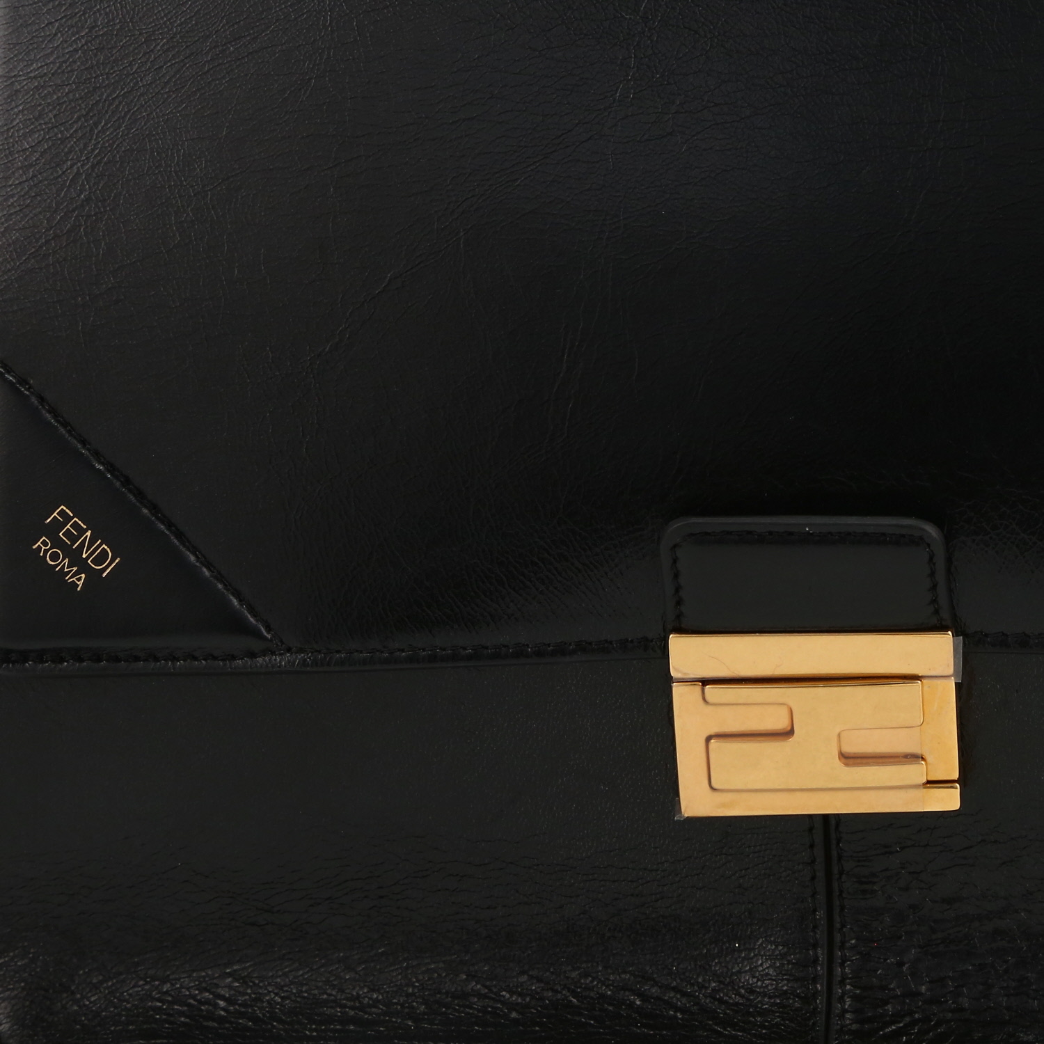 Fendi  Kan U handbag  in black leather - Detail D1