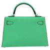 Hermès  Kelly 20 cm handbag  in green Comics Mysore leather - Detail D7 thumbnail