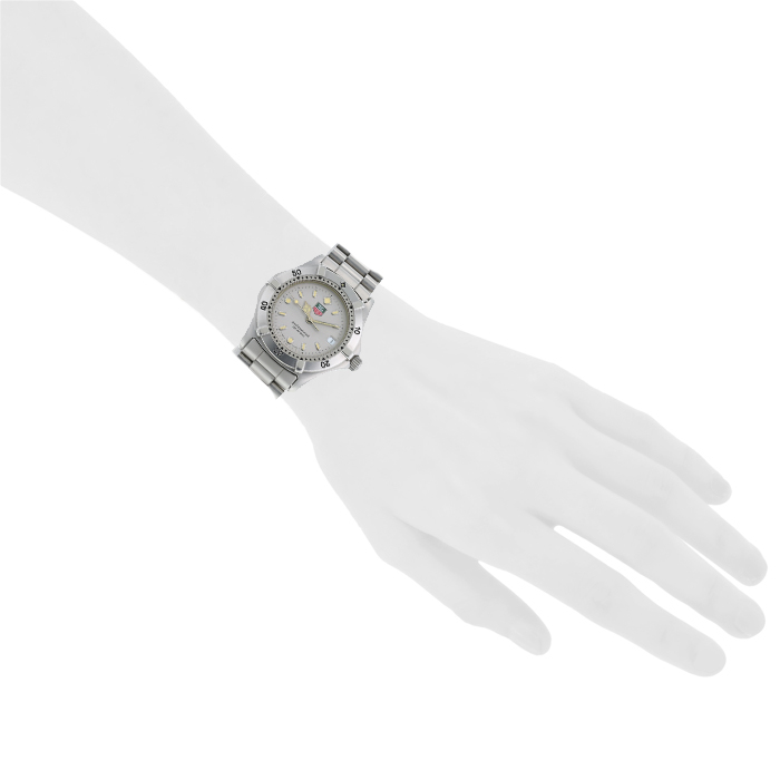 TAG Heuer 2000 Series  in stainless steel Circa 1990 - Detail D1