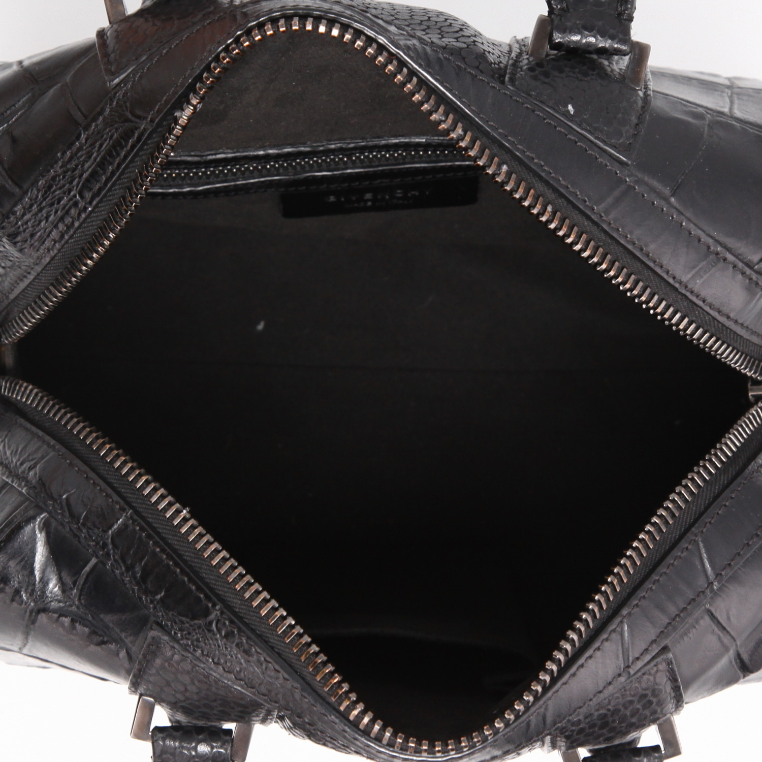 Givenchy Lucrezia shoulder bag in black leather and black grained leather - Detail D8