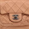 Mochila Chanel  Sac à dos en cuero acolchado color camel - Detail D1 thumbnail