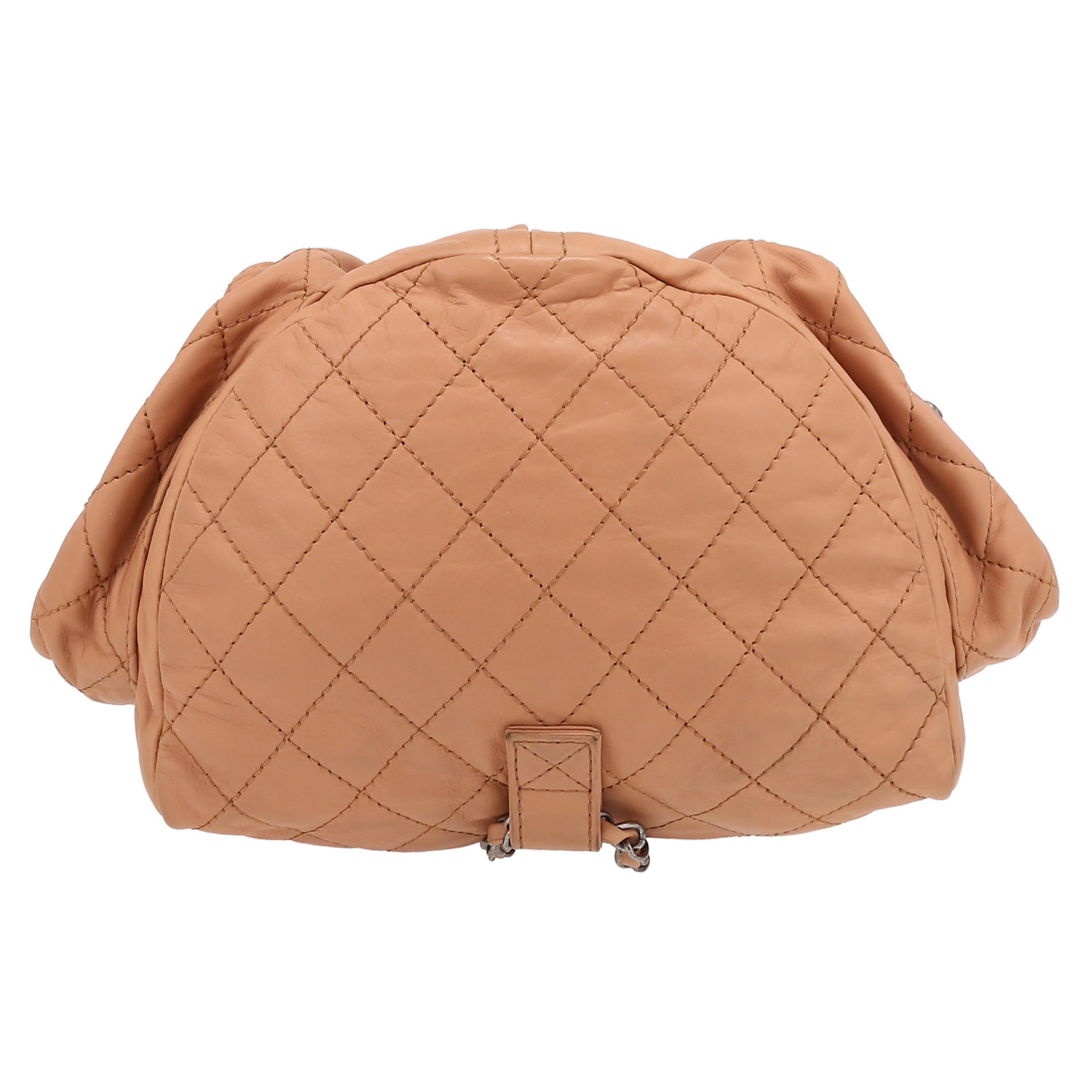 Sac à dos Chanel  Sac à dos en cuir matelassé marron camel - Detail D4
