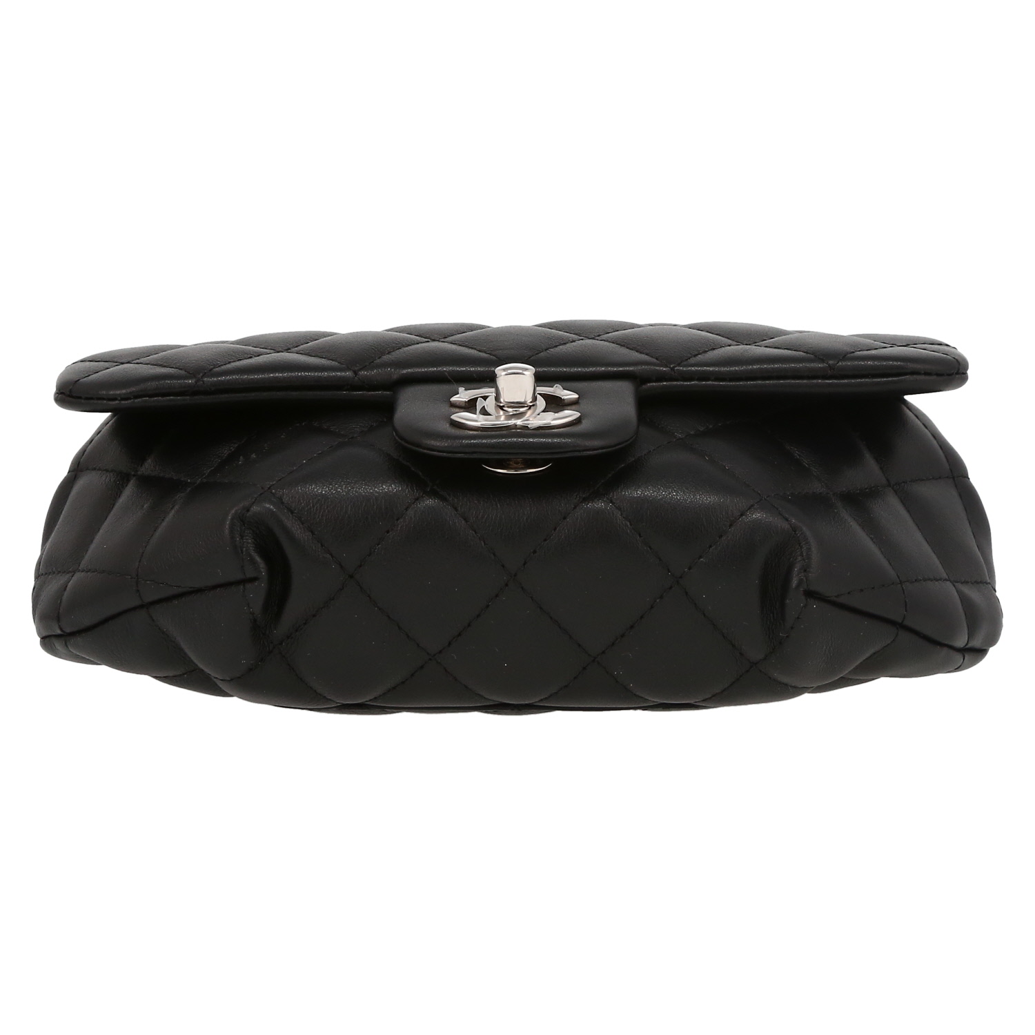 Pochette-ceinture Chanel en cuir matelassé noir - Detail D4