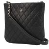 Chanel Pochette  in black quilted leather - 00pp thumbnail