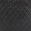 Chanel Pochette  in black quilted leather - Detail D1 thumbnail