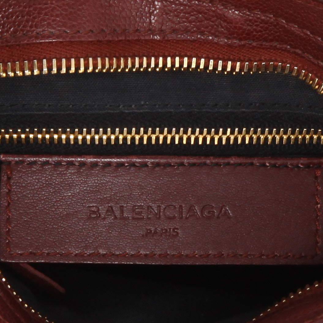 Bolso de mano Balenciaga  City en cuero color burdeos - Detail D9