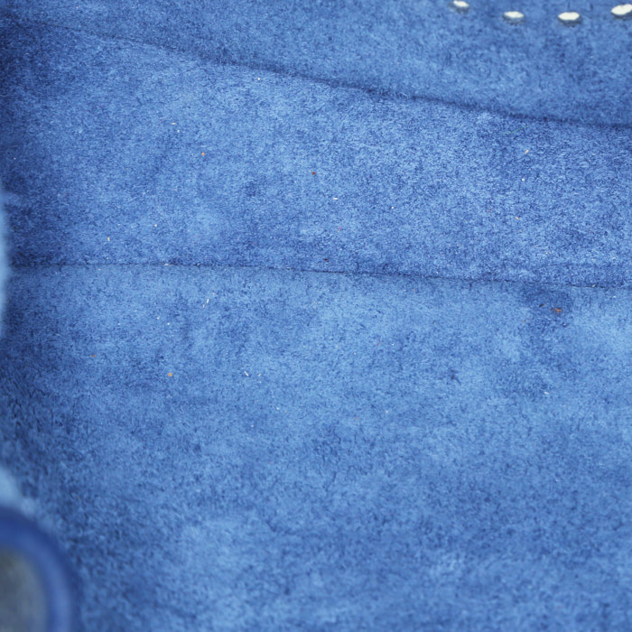 Bolso bandolera Hermès  Evelyne en cuero togo azul marino - Detail D2