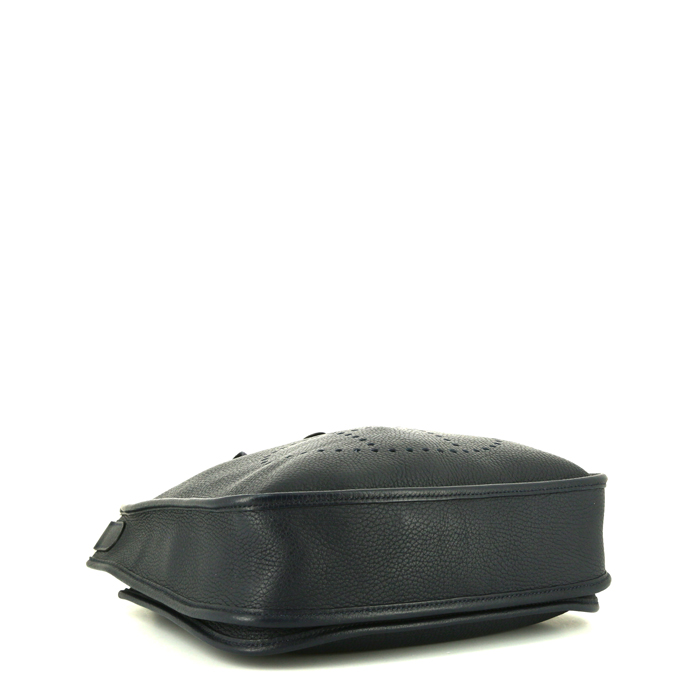 Borsa a tracolla Hermès  Evelyne in pelle togo blu marino - Detail D4