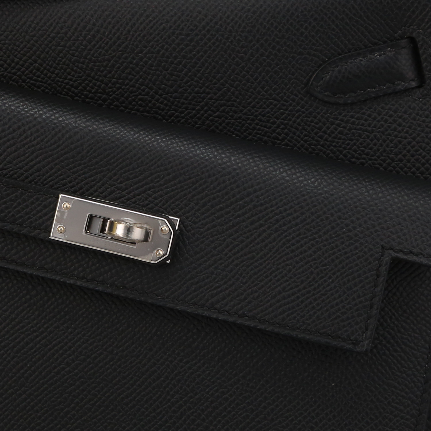 Hermès Kelly en Désordre 20 cm handbag in black epsom leather - Detail D1