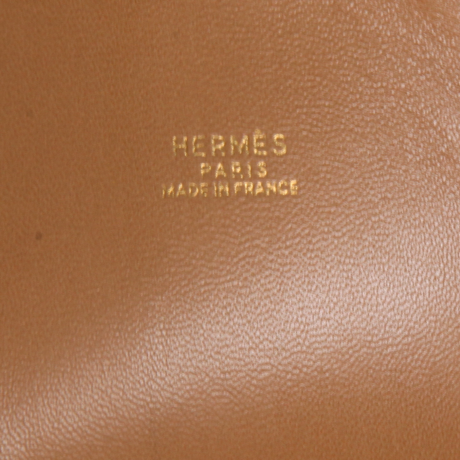 Hermès  Bolide 35 cm handbag  in gold Courchevel leather - Detail D9