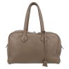 Bolso de mano Hermès  Victoria en cuero togo marrón etoupe - Detail D2 thumbnail