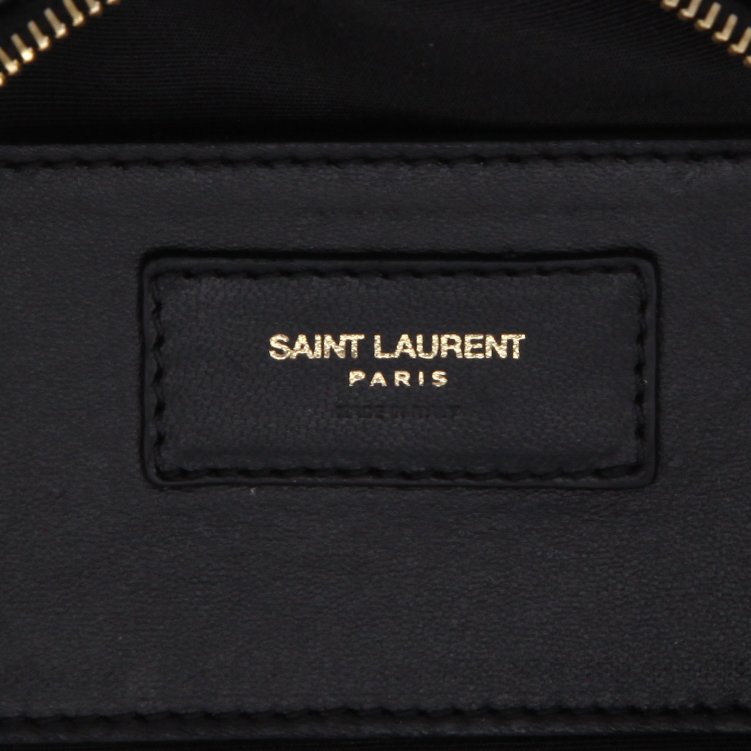 Bolso de mano Saint Laurent  Sade modelo pequeño  en cuero acolchado negro - Detail D9