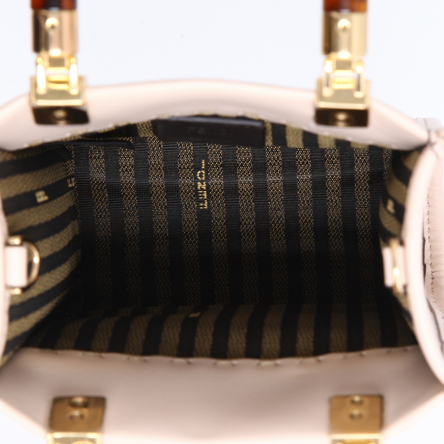 Bolso de mano Fendi  Sunshine mini  en cuero rosa - Detail D8