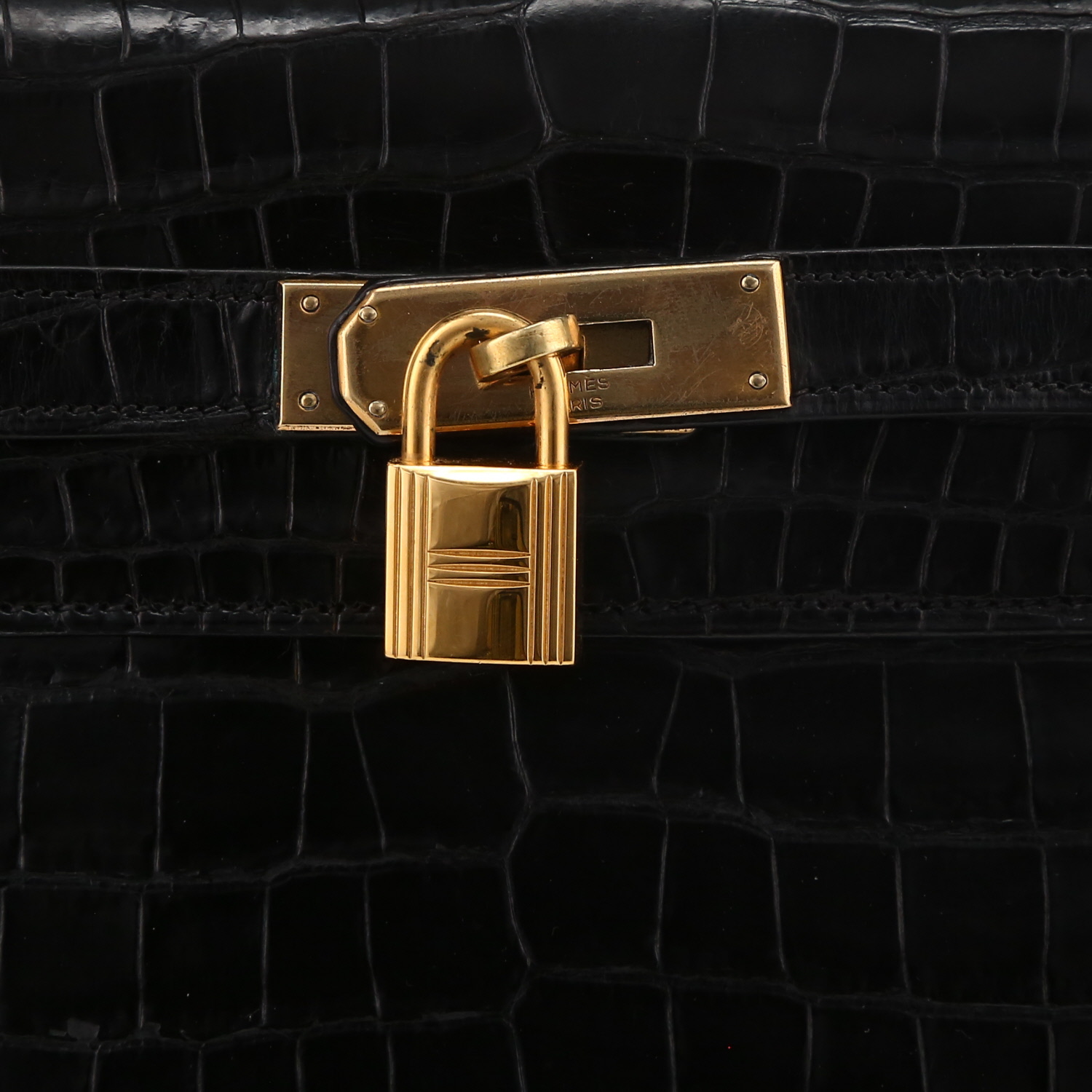Sac à main Hermès  Kelly 28 cm en crocodile porosus noir - Detail D1