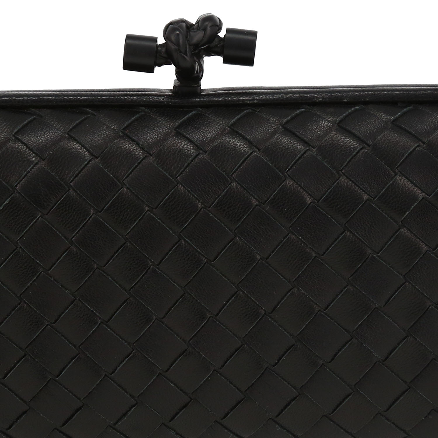 Bottega Veneta  Knot pouch  in black intrecciato leather - Detail D1