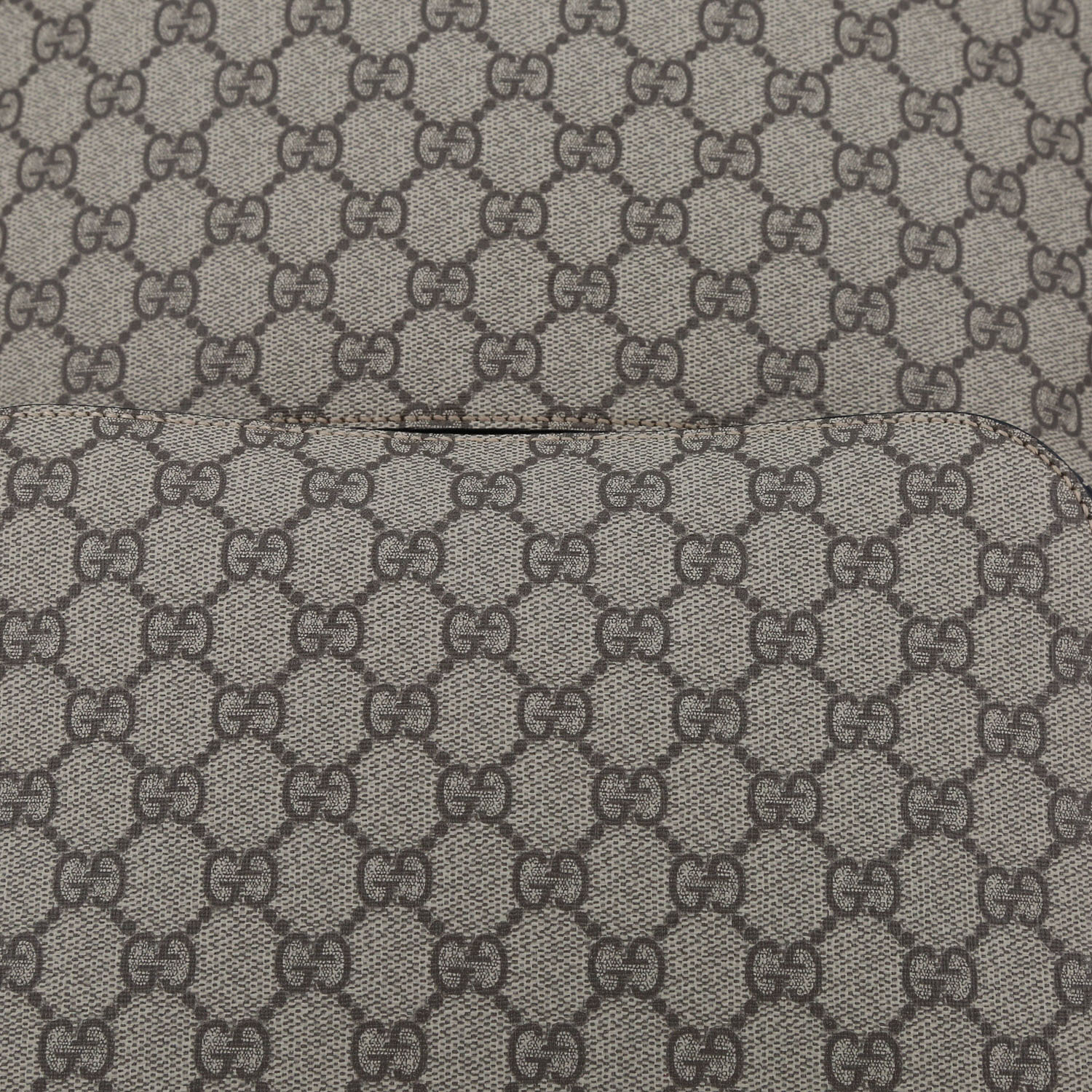 Gucci   backpack  in beige logo canvas  and black leather - Detail D1