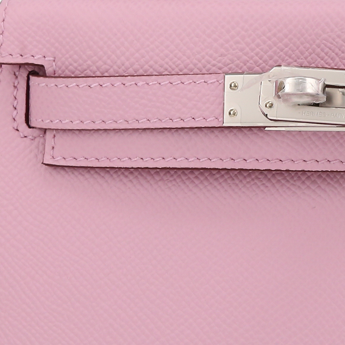 Sac à main Hermès  Kelly 20 cm en cuir epsom Mauve Sylvestre - Detail D1