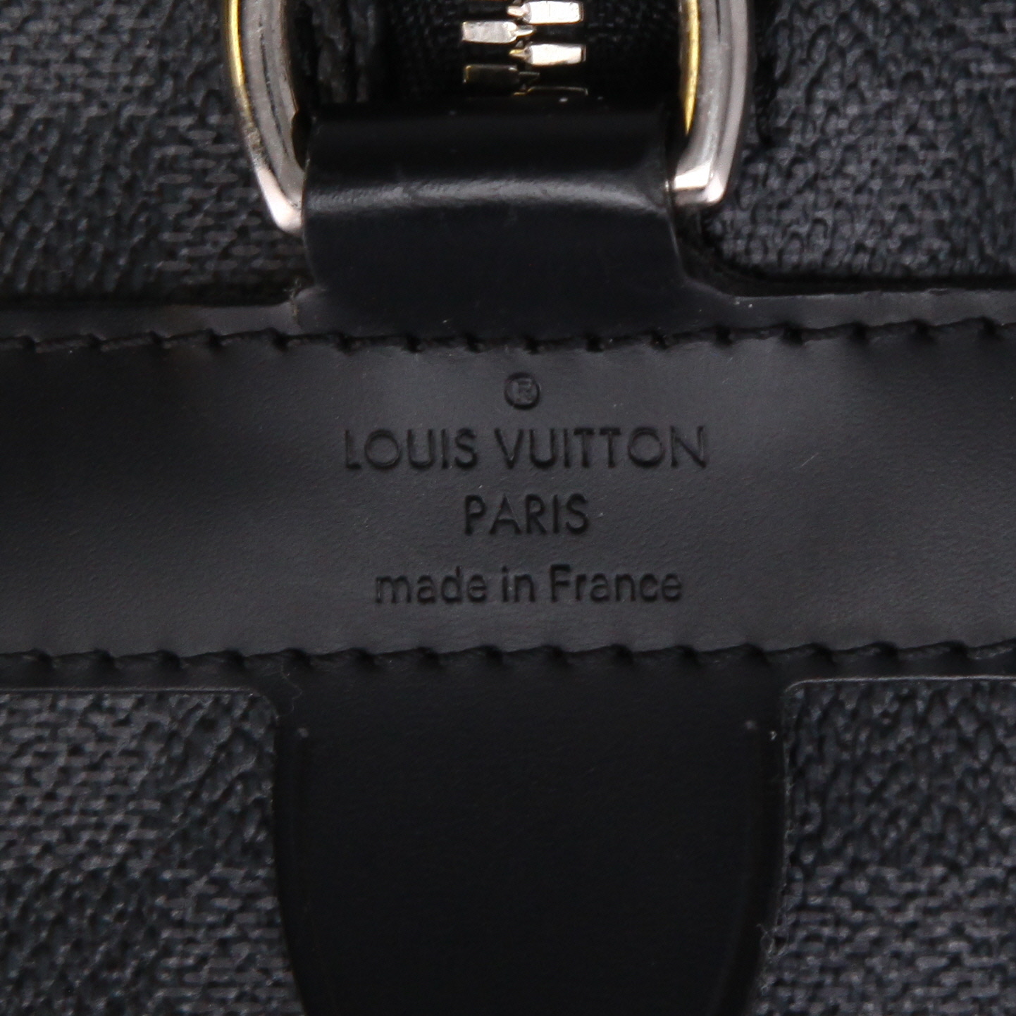 Sac bandoulière Louis Vuitton  Porte documents Voyage en toile damier graphite et cuir noir - Detail D2