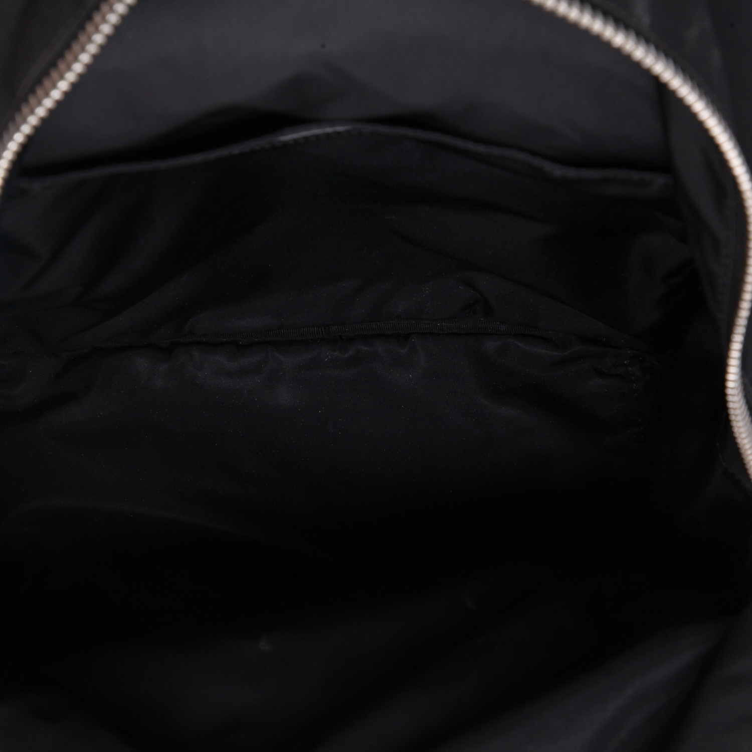 Zaino Valentino Garavani   in tela e pelle nera - Detail D8