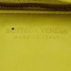 Borsa a tracolla Bottega Veneta  Padded Cassette in pelle intrecciata gialla - Detail D9 thumbnail