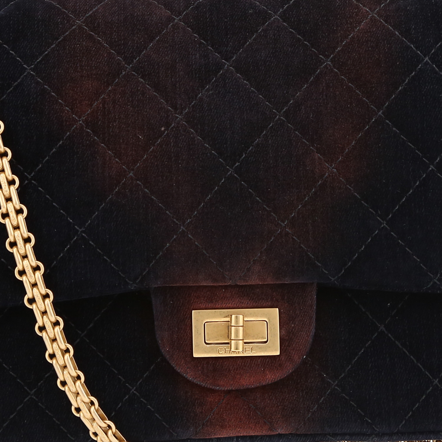 Bolso bandolera Chanel  Chanel 2.55 en terciopelo azul marino y marrón - Detail D1