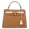 Hermès  Kelly 28 cm handbag  in Craie and Biscuit epsom leather - Detail D2 thumbnail