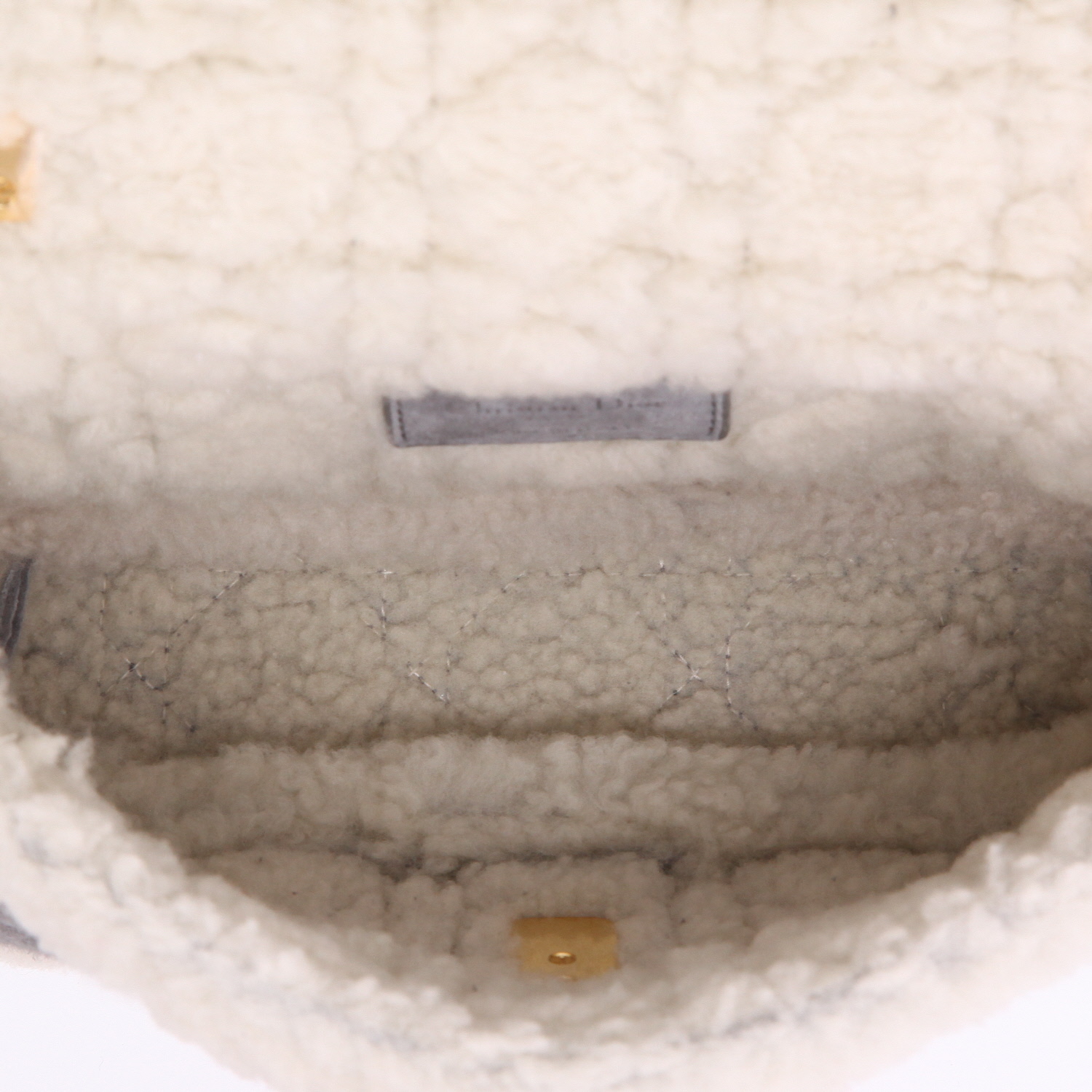 Dior Caro shoulder bag in grey sheepskin - Detail D8