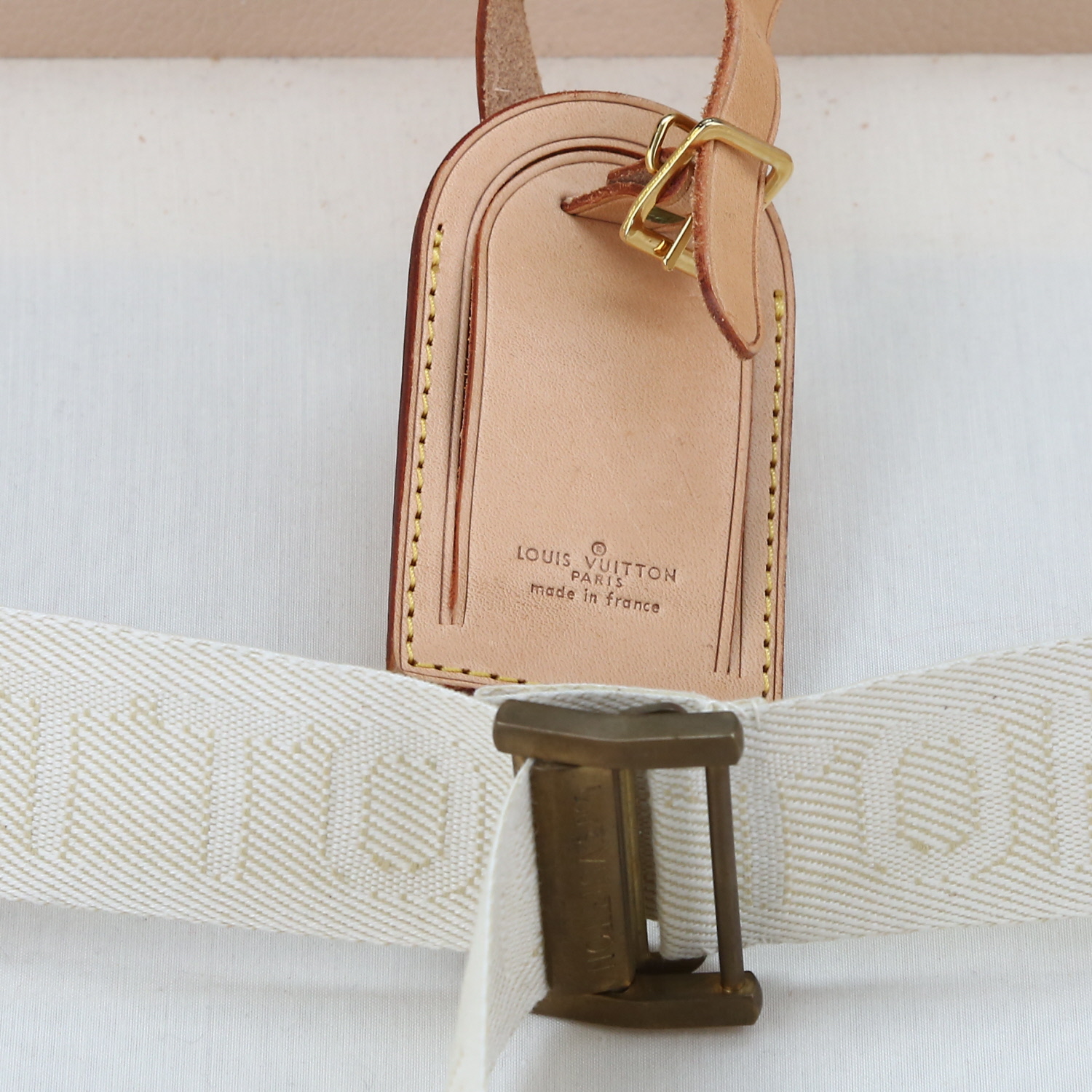 Louis Vuitton  Alzer 65 suitcase  monogram canvas  and lozine (vulcanised fibre) - Detail D2