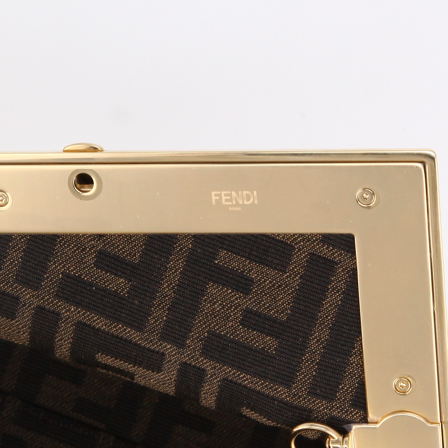 Pochette Fendi  First Petit in pelle beige - Detail D9
