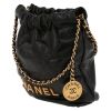 Shopping bag Chanel  22 mini  in pelle nera - Detail D3 thumbnail