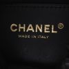 Chanel  22 mini  shopping bag  in black leather - Detail D9 thumbnail