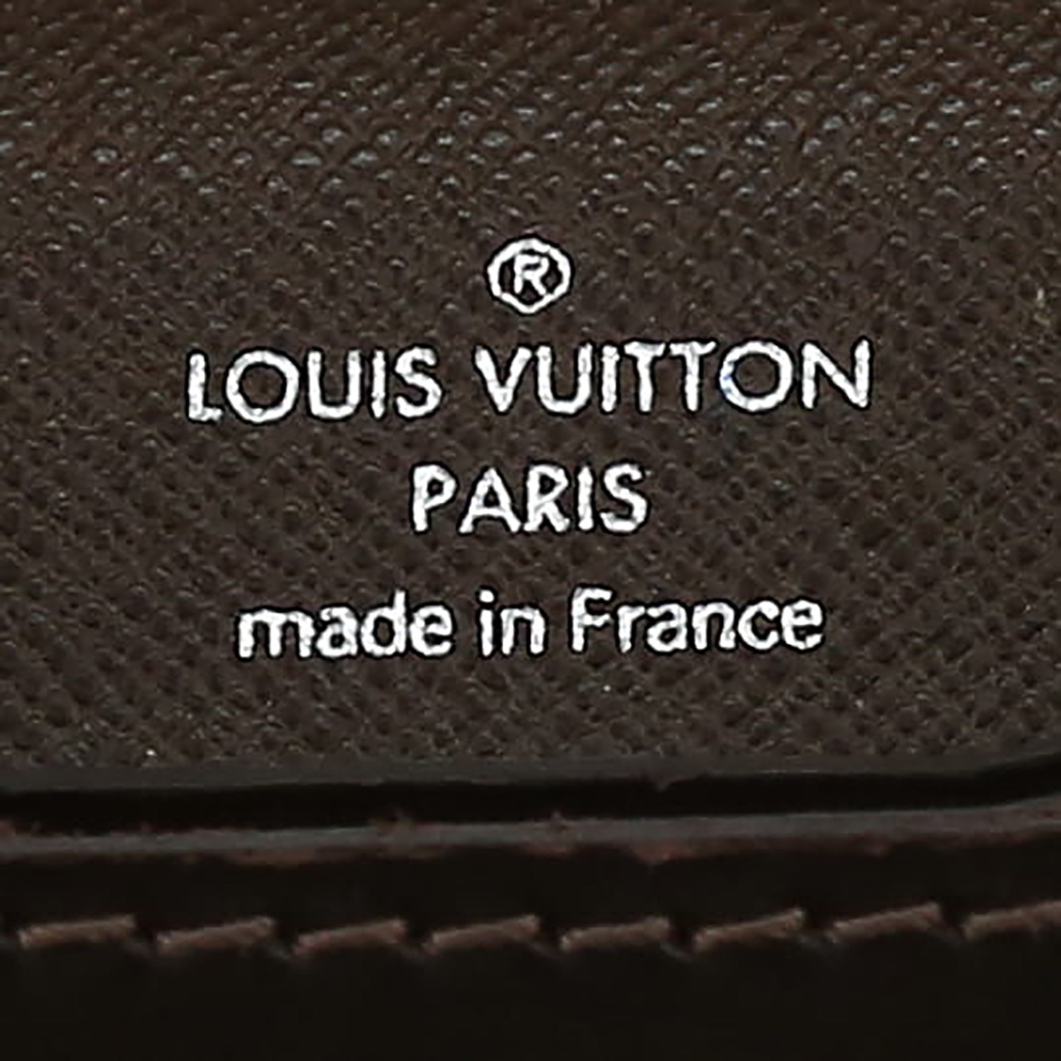 Borsa portadocumenti Louis Vuitton  Robusto in pelle taiga marrone - Detail D2
