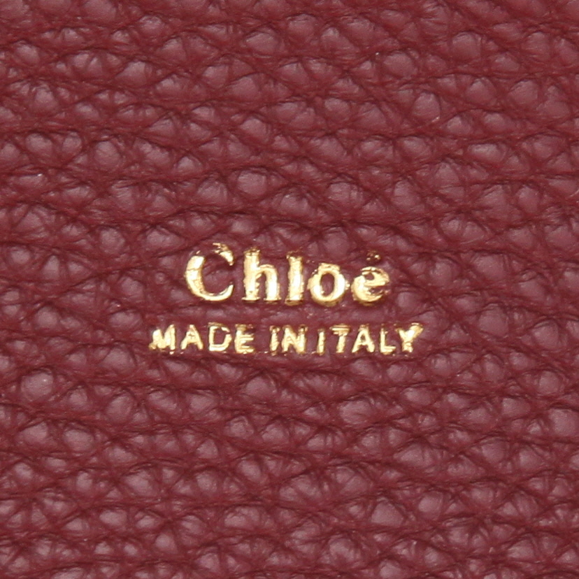 Bolso de mano Chloé  Aby en cuero granulado color burdeos - Detail D9