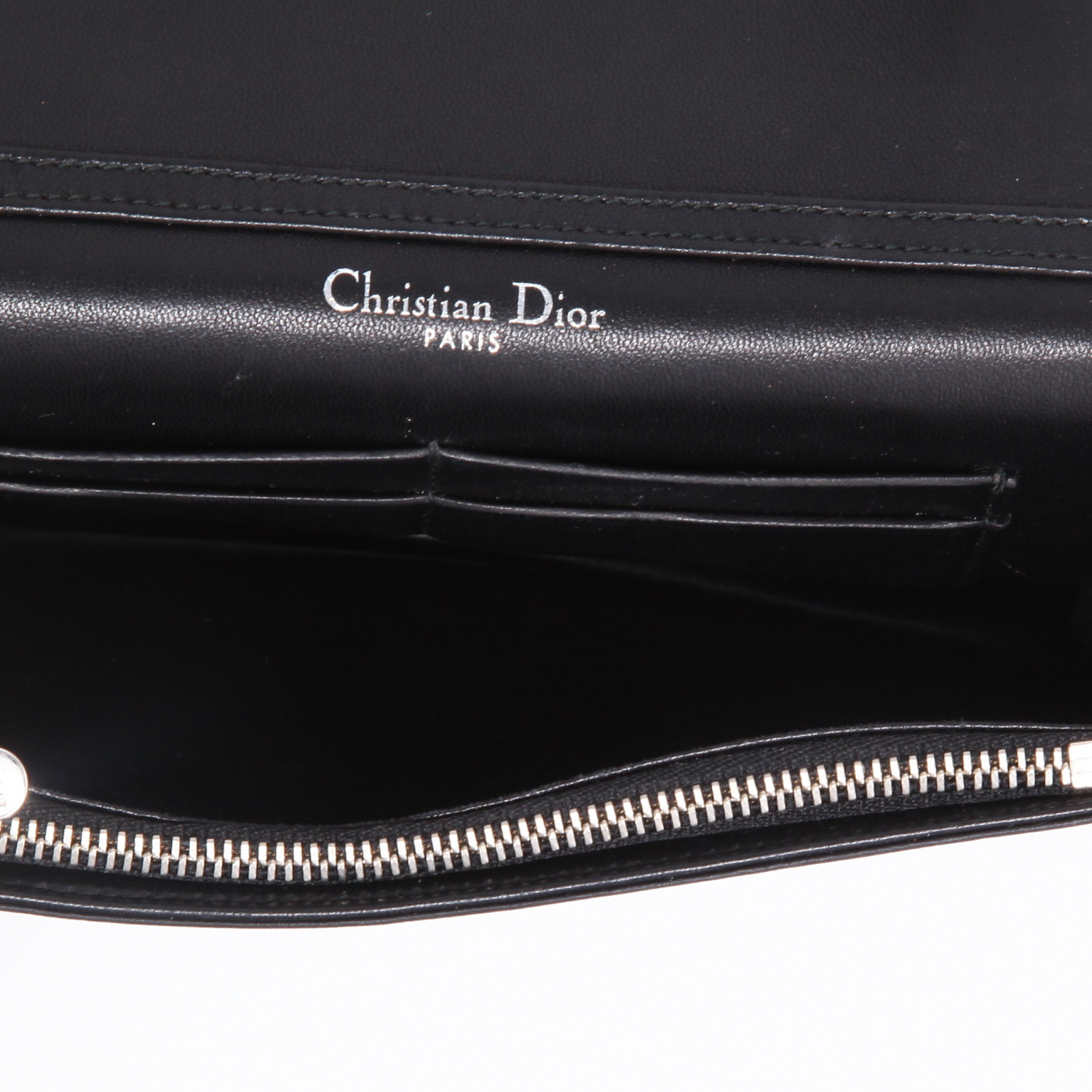 Bolso/bolsito Dior  Diorama Wallet on Chain en cuero negro - Detail D8
