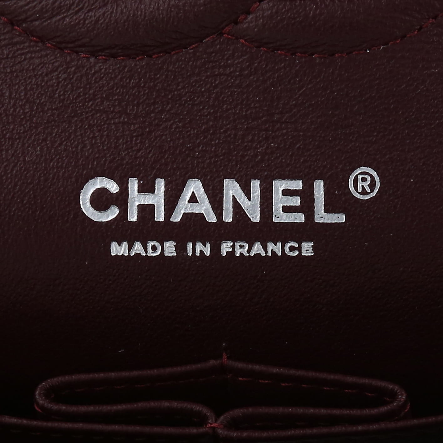 Chanel  Timeless handbag  in black quilted leather - Detail D2