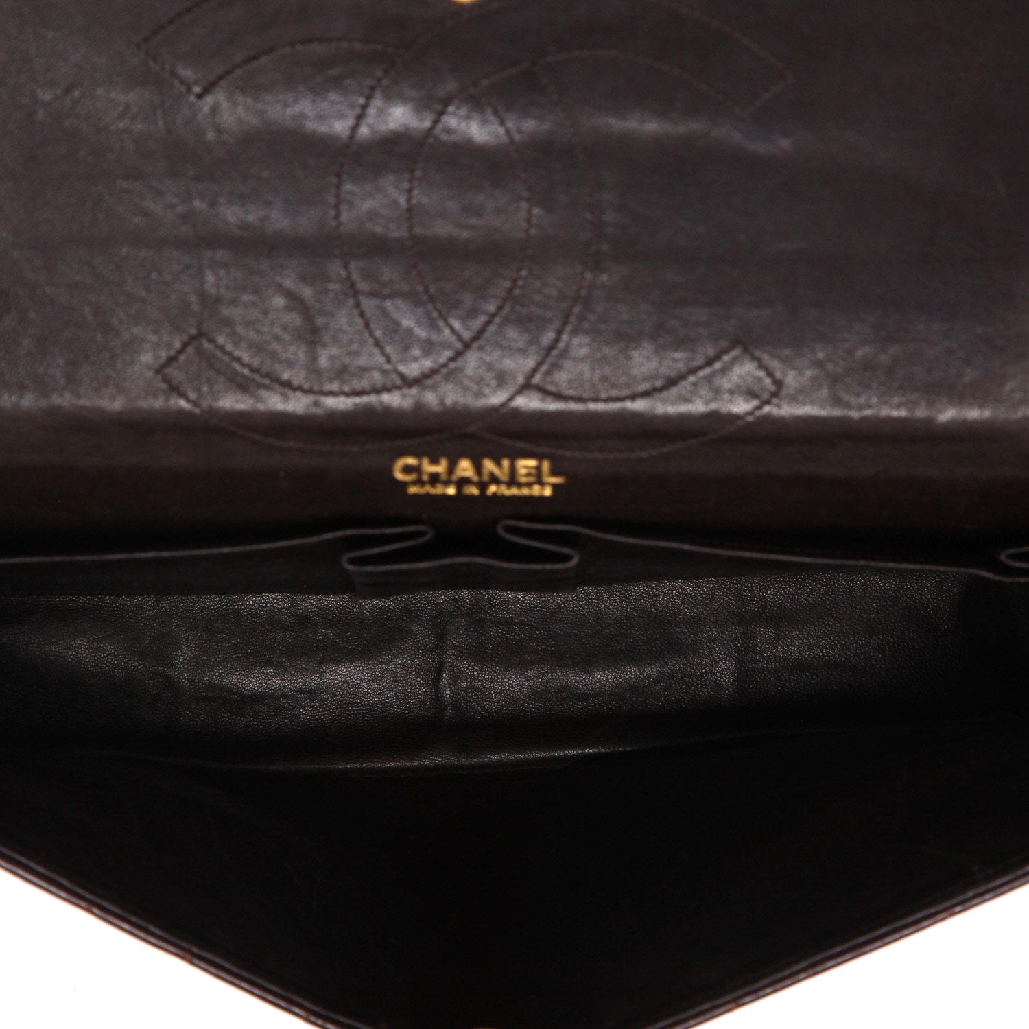 Chanel  Vintage handbag  in brown crocodile - Detail D3