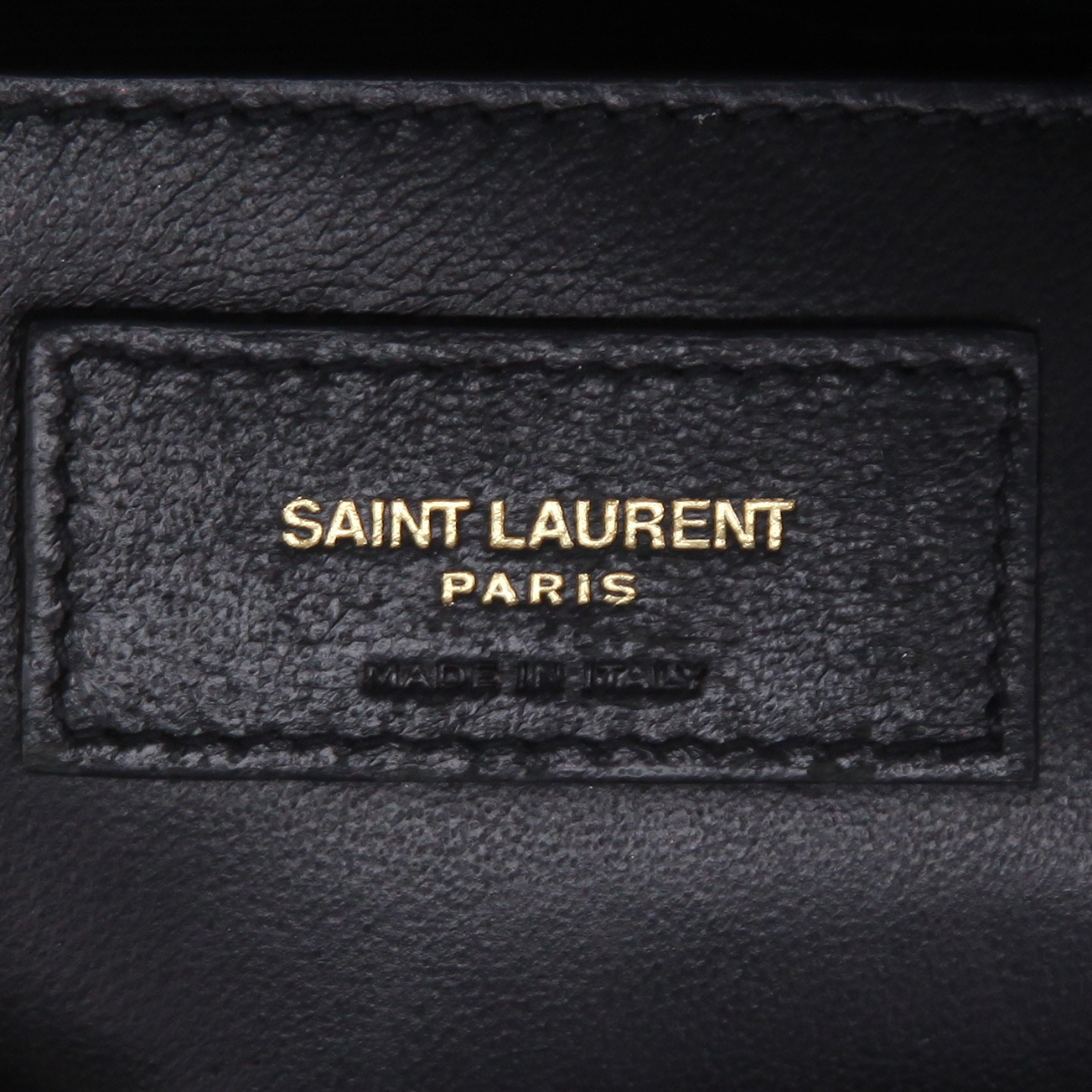 Bolso bandolera Saint Laurent  Loulou modelo pequeño  en cuero acolchado con motivos de espigas negro - Detail D2