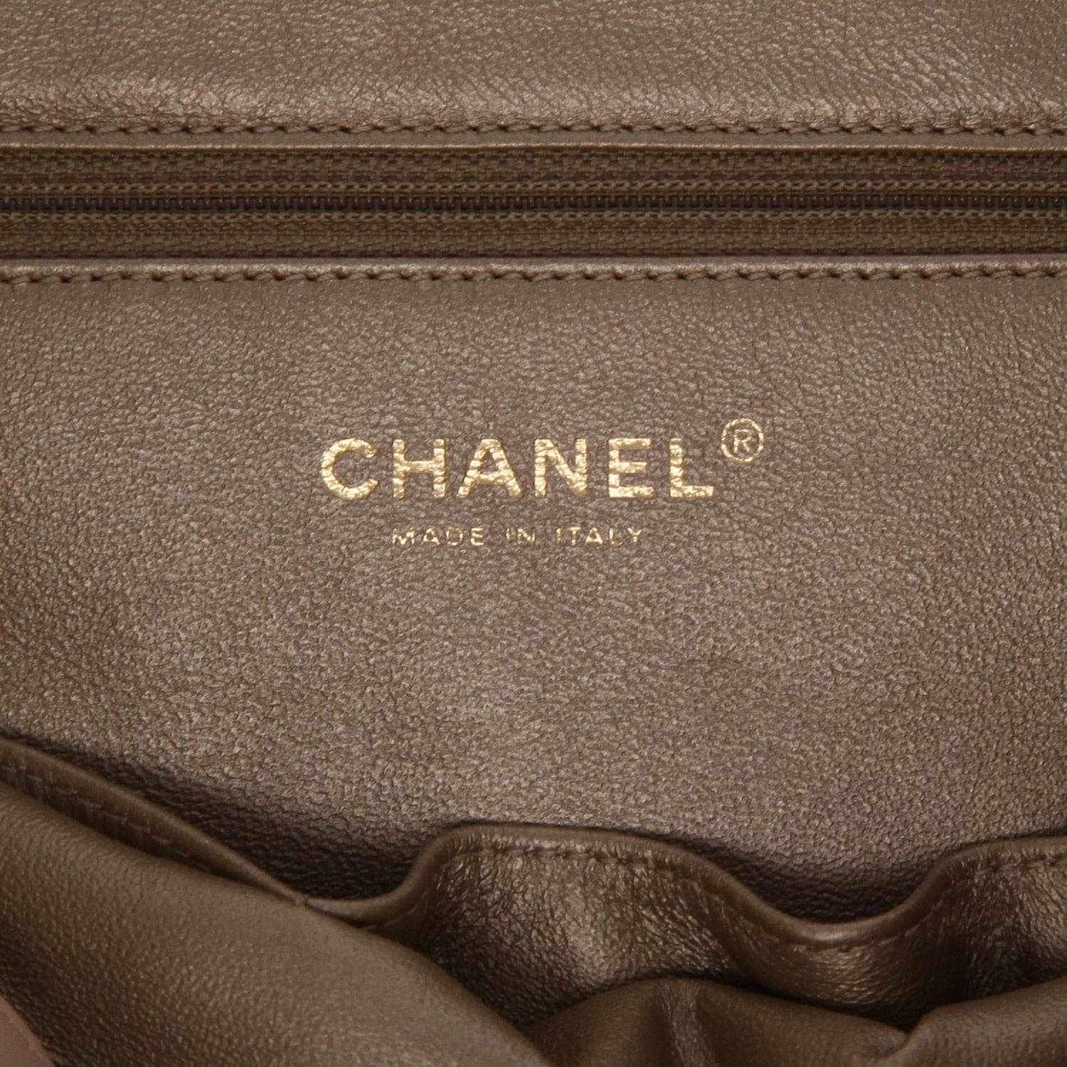 Borsa shopping Chanel   in pelle beige e nera - Detail D2