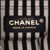 Borsa a tracolla Chanel  Enveloppe in pelle nera - Detail D2 thumbnail