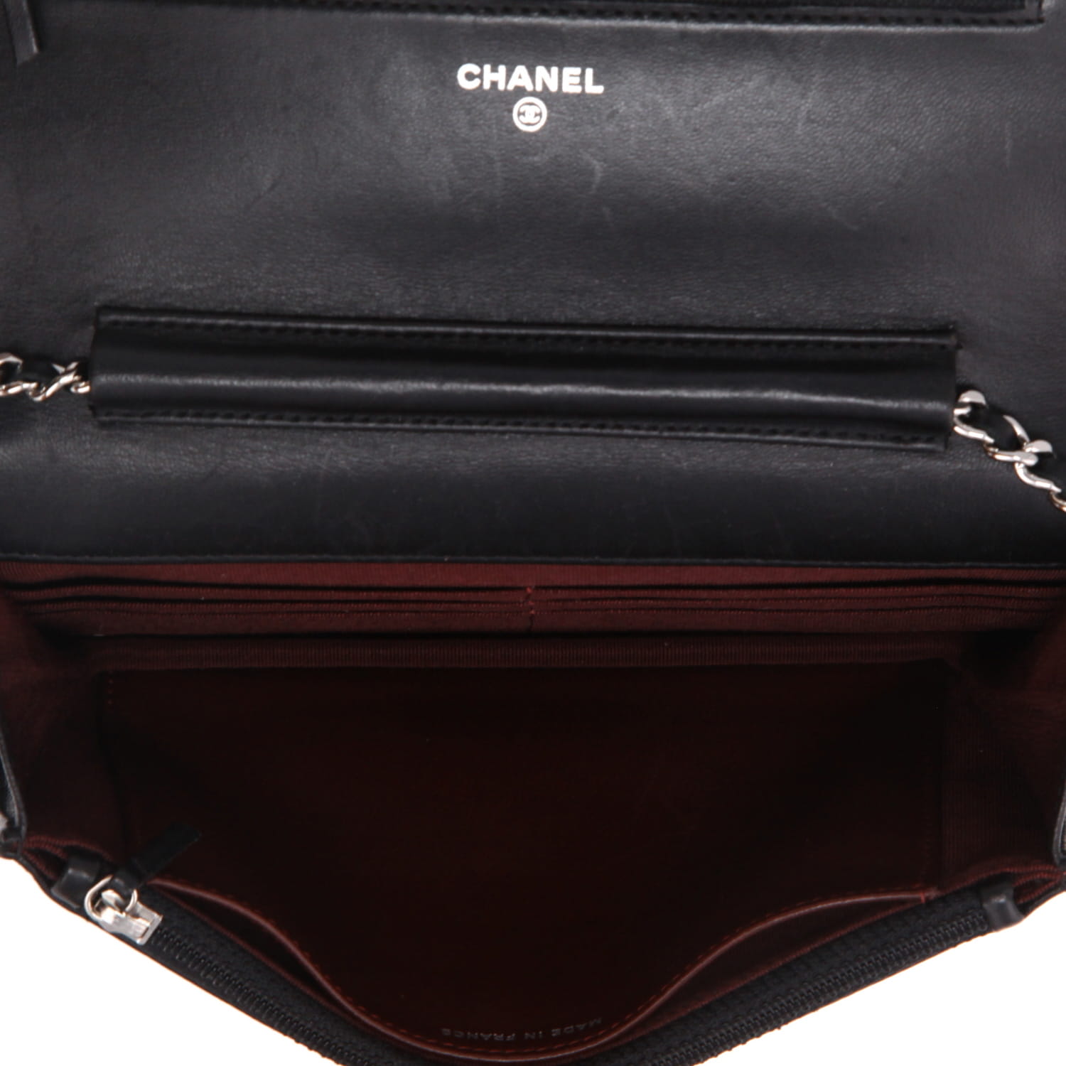 Bolso bandolera Chanel  Wallet on Chain en cuero acolchado negro - Detail D3
