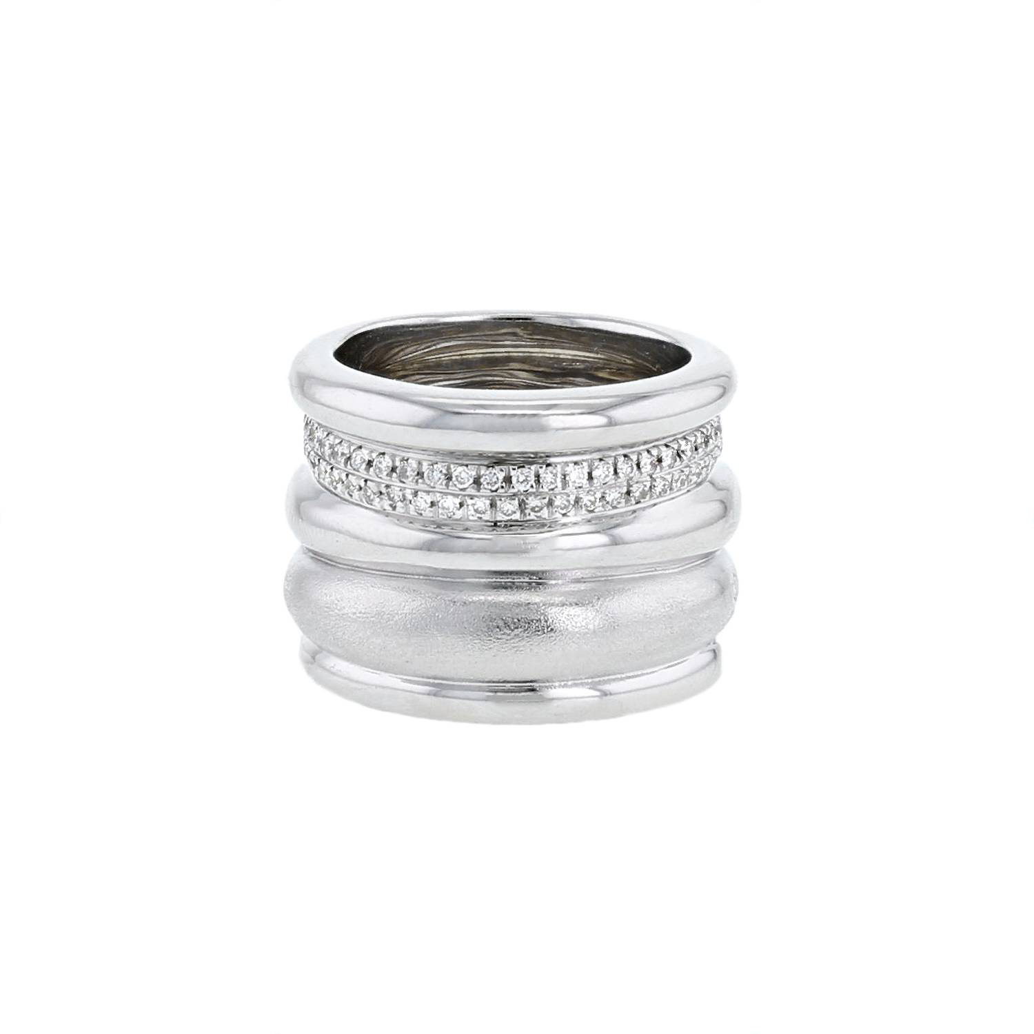 Pomellato Tubolare ring in white gold and diamonds